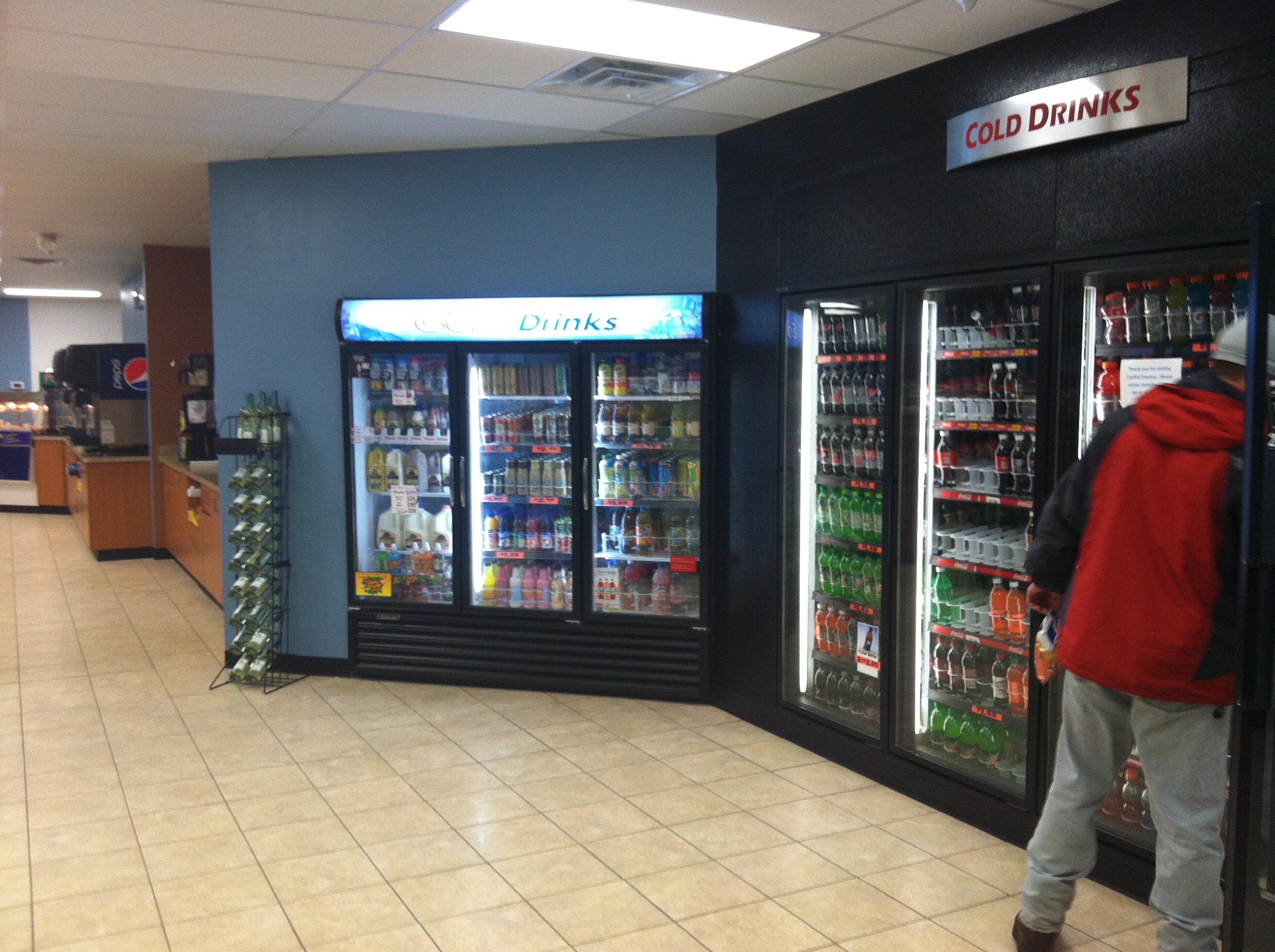Retail cooler display foodservice equipment