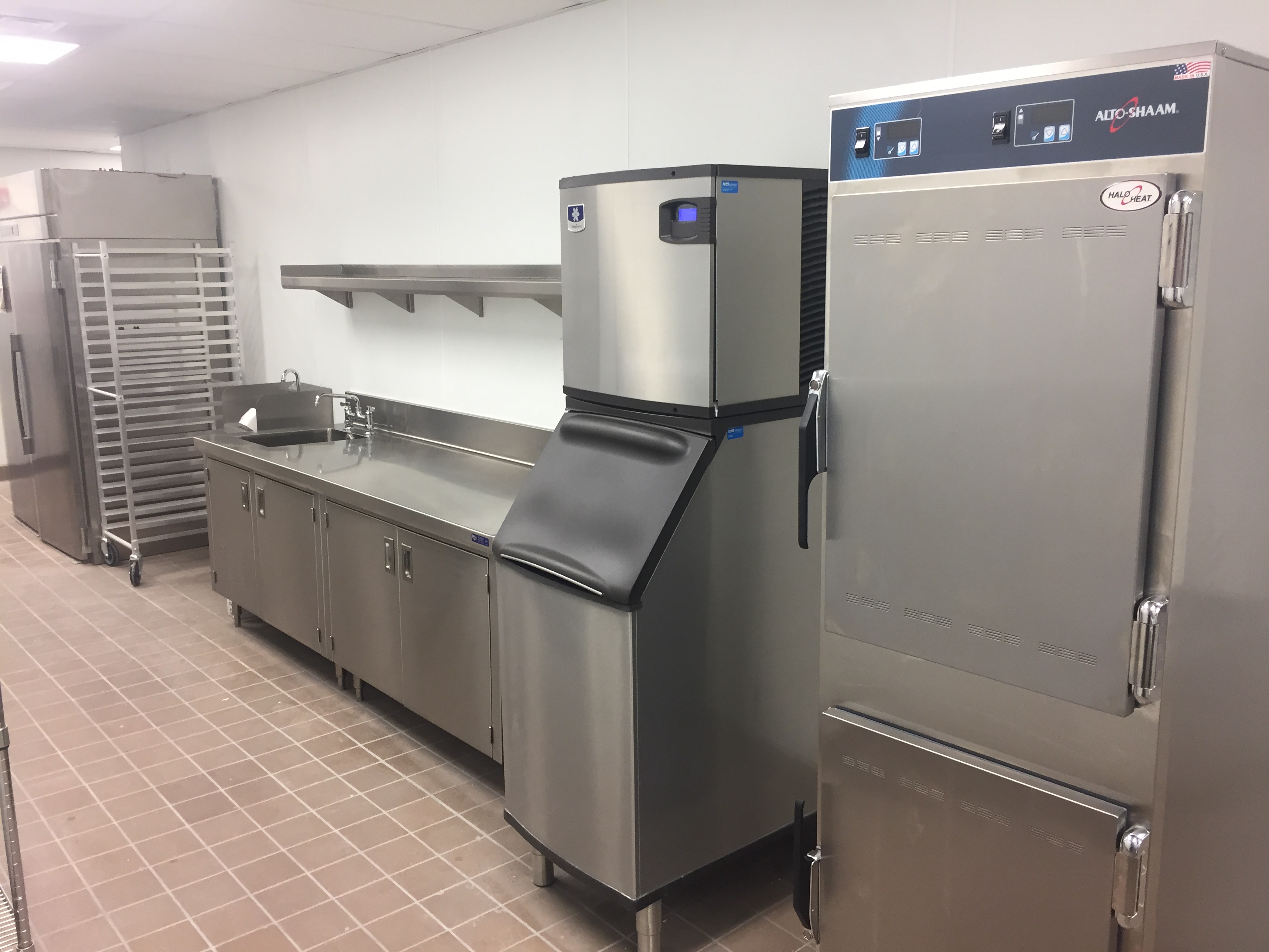 Commercial Kitchen Ice Maker